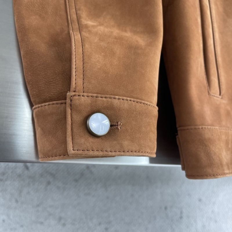 l0vis Vvtt0n outwear